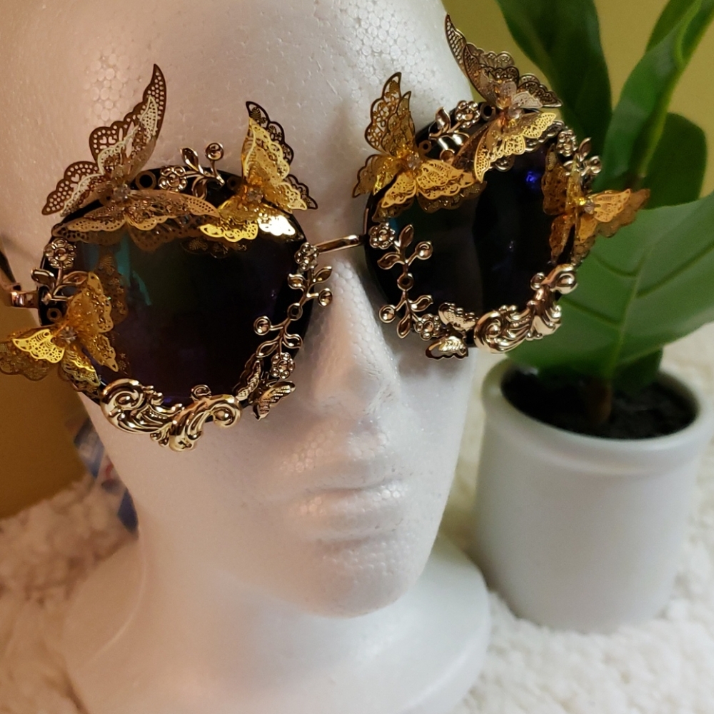 Gold Butterfly Filigree Round Sunglasses - Women's Fashion Accessory